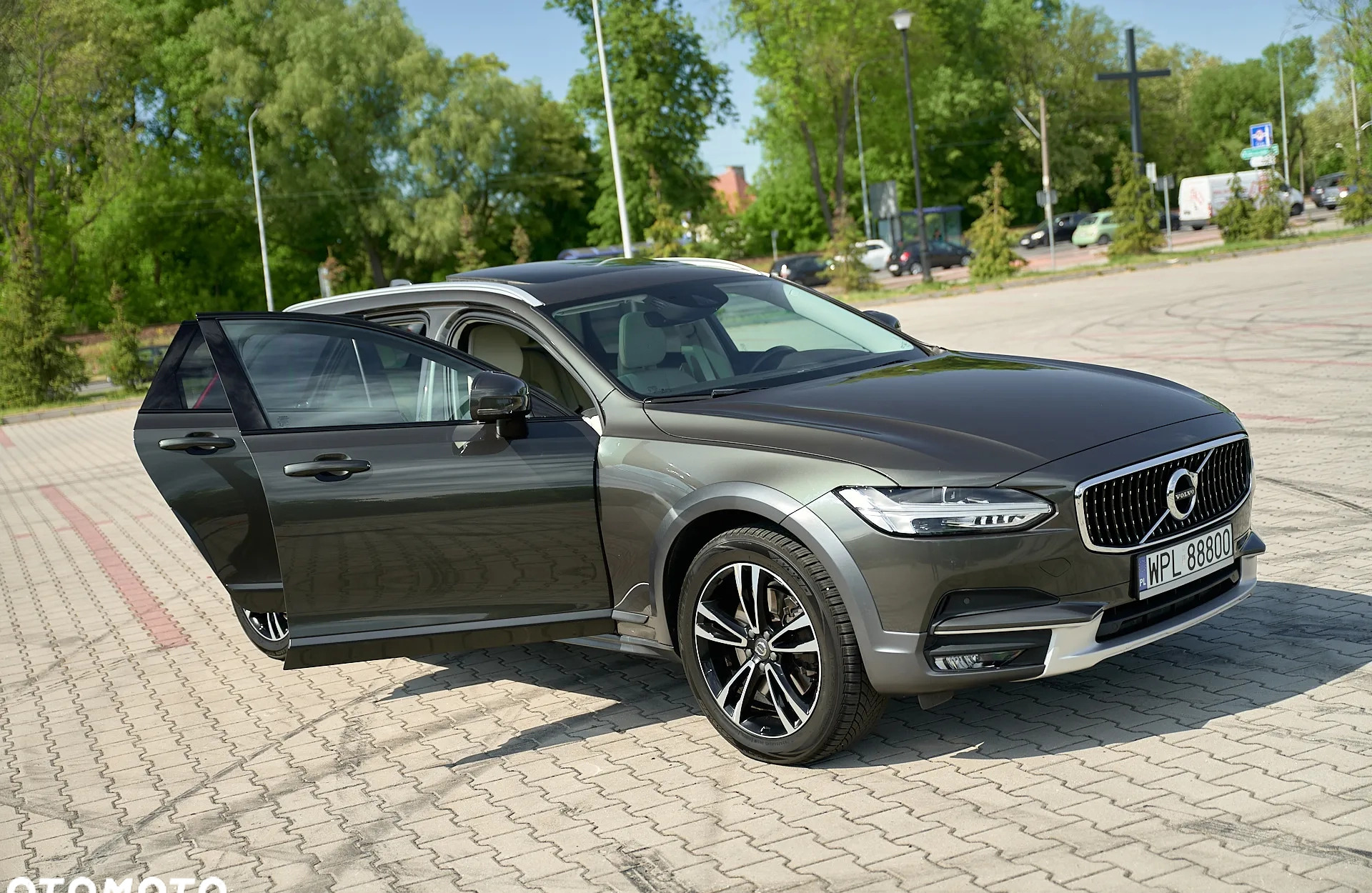 Volvo V90 Cross Country cena 118900 przebieg: 155000, rok produkcji 2017 z Płock małe 781